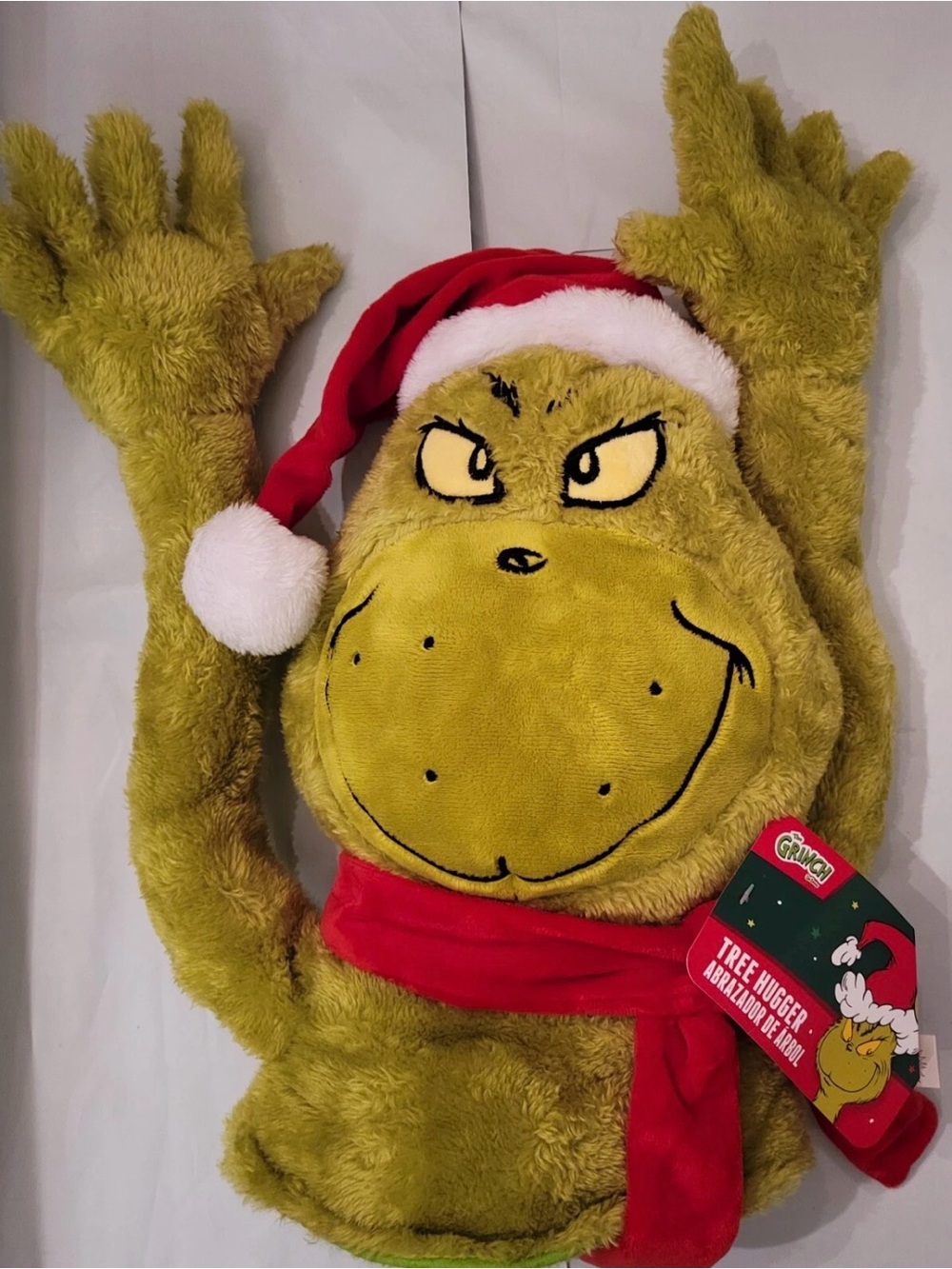 2023 The Grinch Chrismas Tree Topper Hugger Plush Holiday Seuss NEW